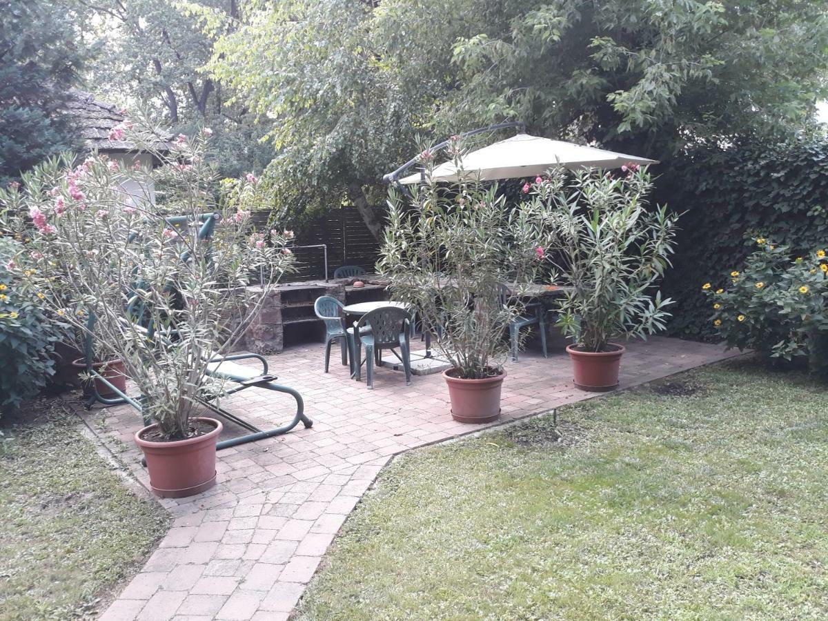 Villa Ottilia Studio Siófok Exteriör bild